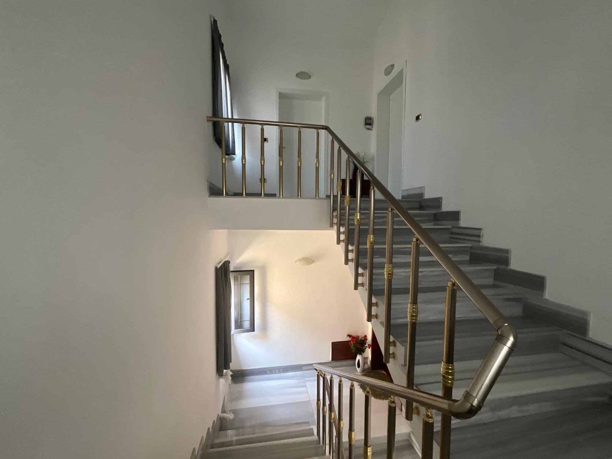 Italian Style Apartment Durres Exterior photo
